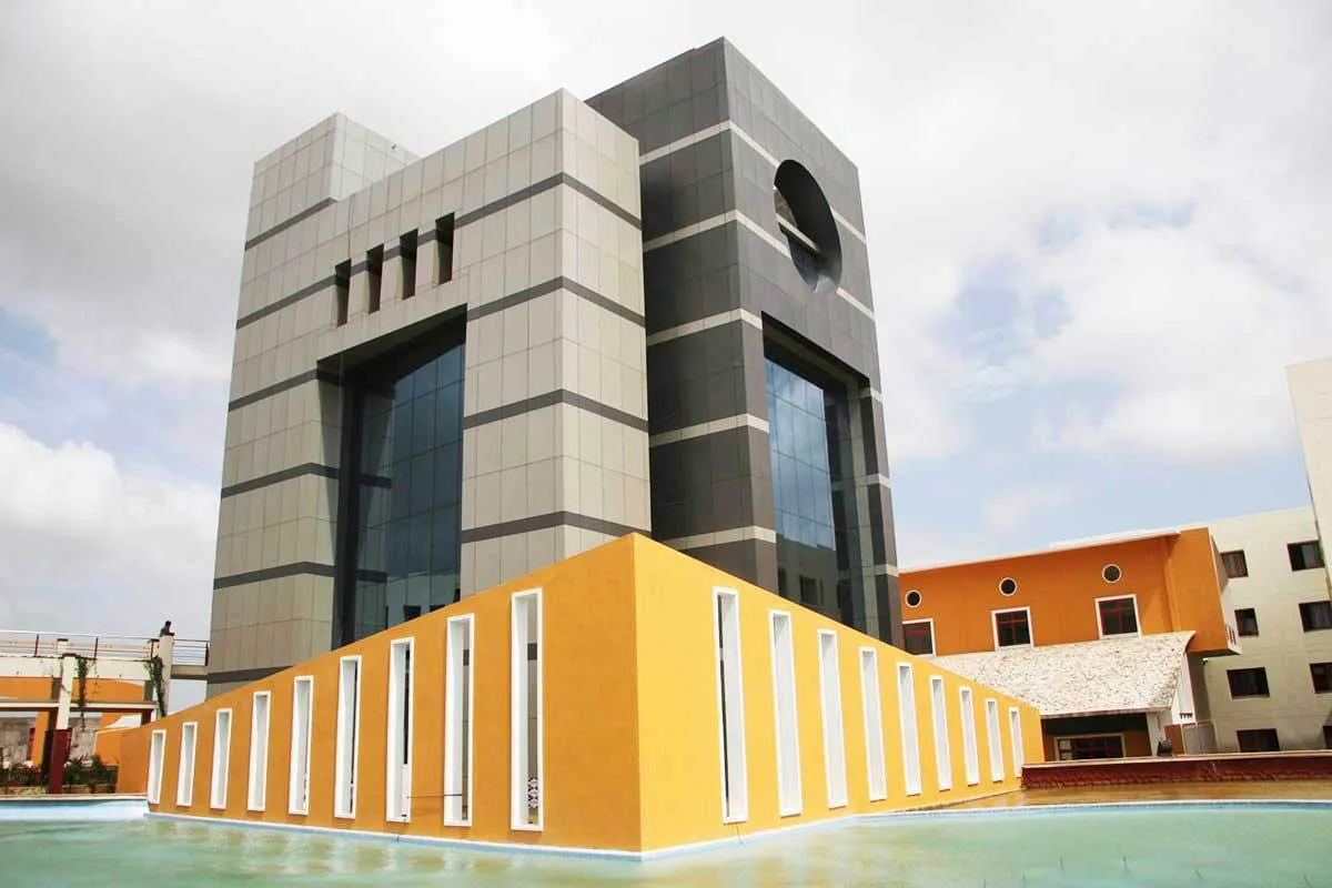 Four-storied Library Building — kiit-school-of-management-bhubaneswar