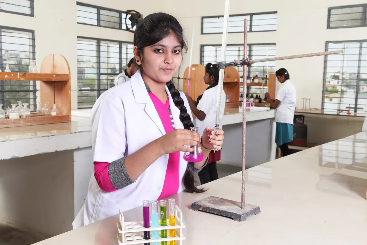 Chemistry lab — East West First Grade College of Science