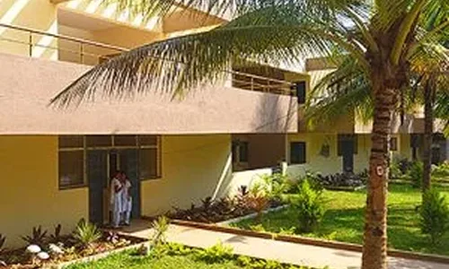 kr-corridor 2 — K R Institute of Health Sciences