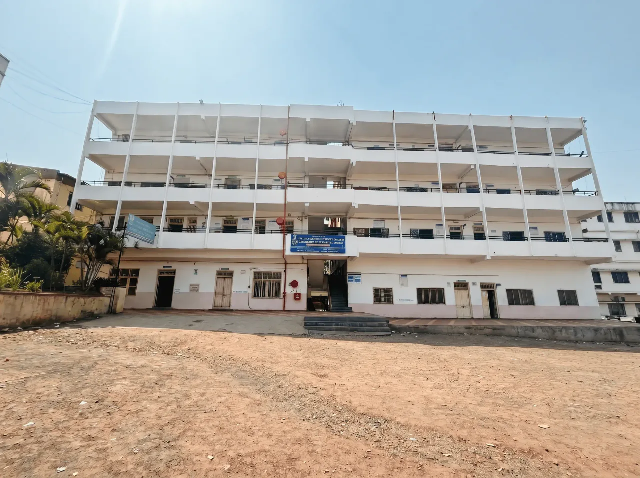 collegeaa (1) — Dr. J. J. Magdum Pharmacy College