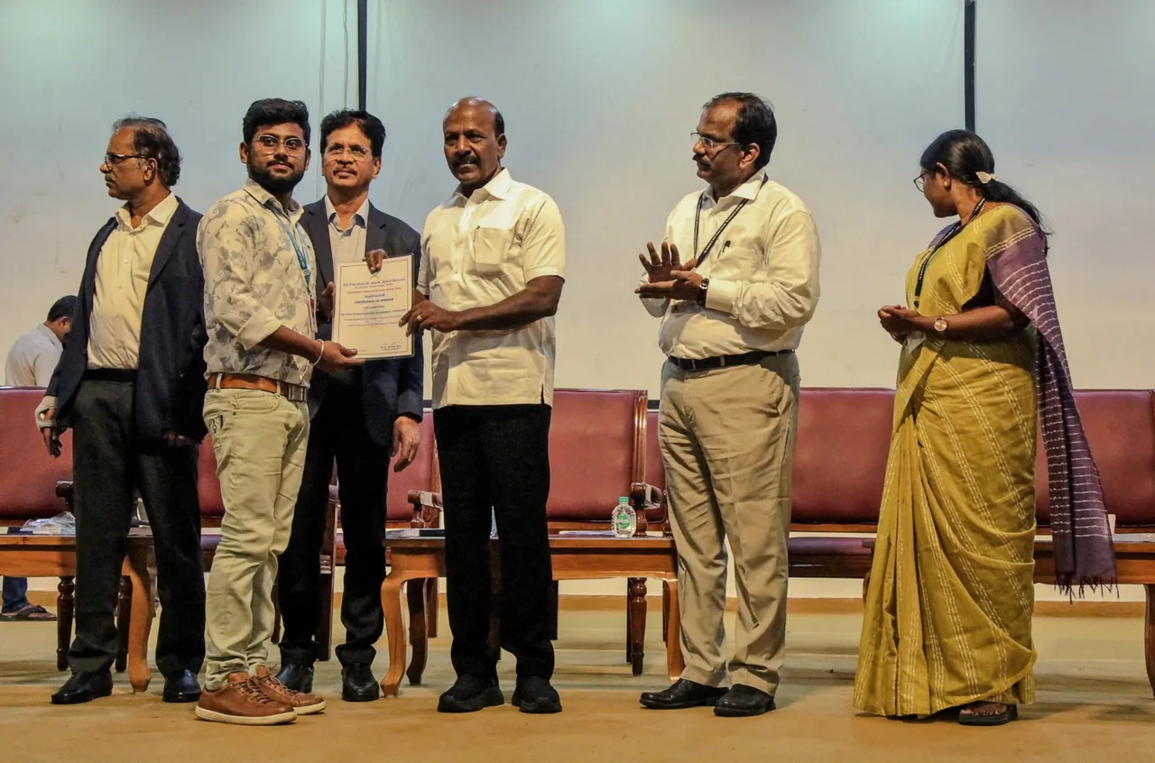 Pharmacy laboratory learning environment — Sri Vijay Vidyalaya College of Pharmacy