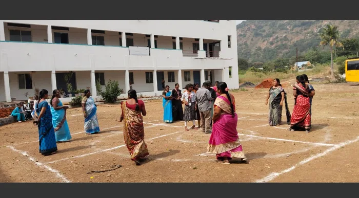 campus 8