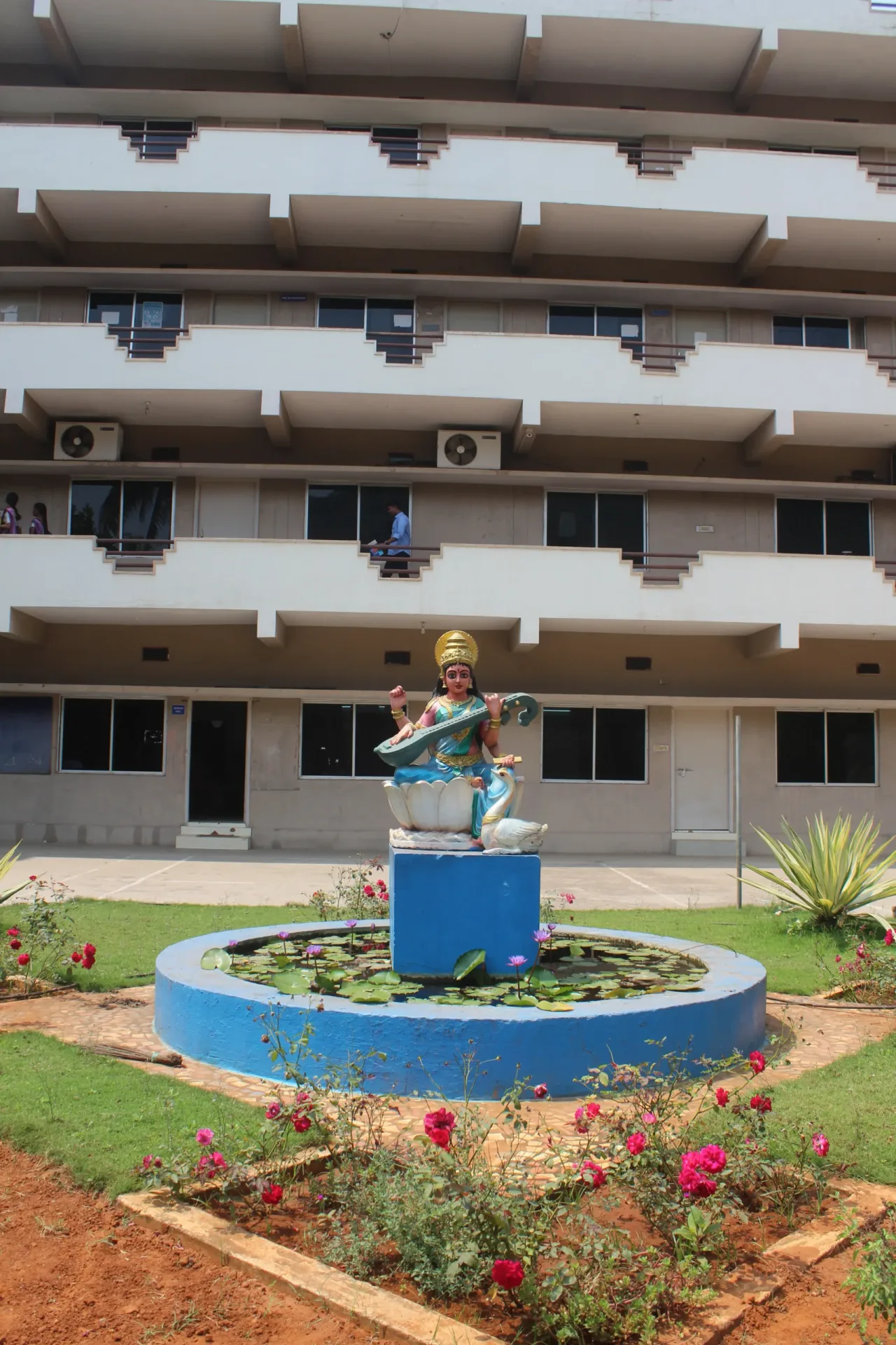 campus 6