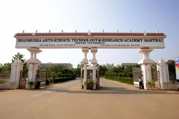 campus 8