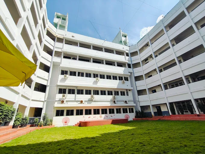 campus 4