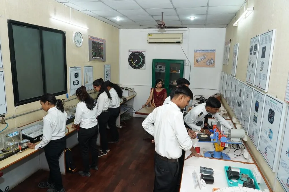 Instrument System Laboratory at Indira Institute of Aircraft Engineering Pune — indira-institute-of-aircraft-engineering-pune