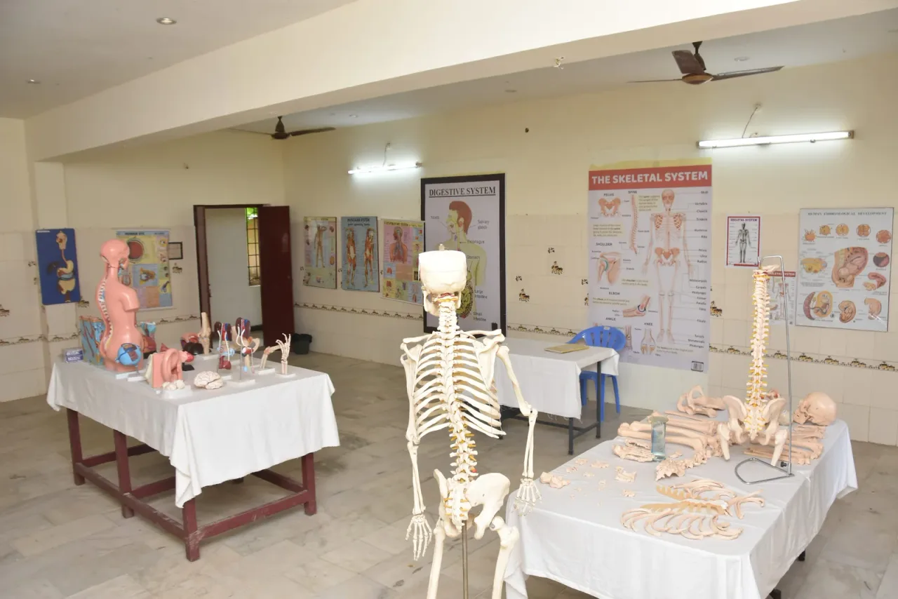 ANATOMY LAB-1 — PKB College of Nursing