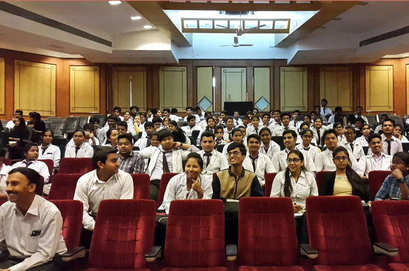 Fresnel Lens Workshop — Dr. D. Y. Patil Institute of Optometry and Visual Sciences