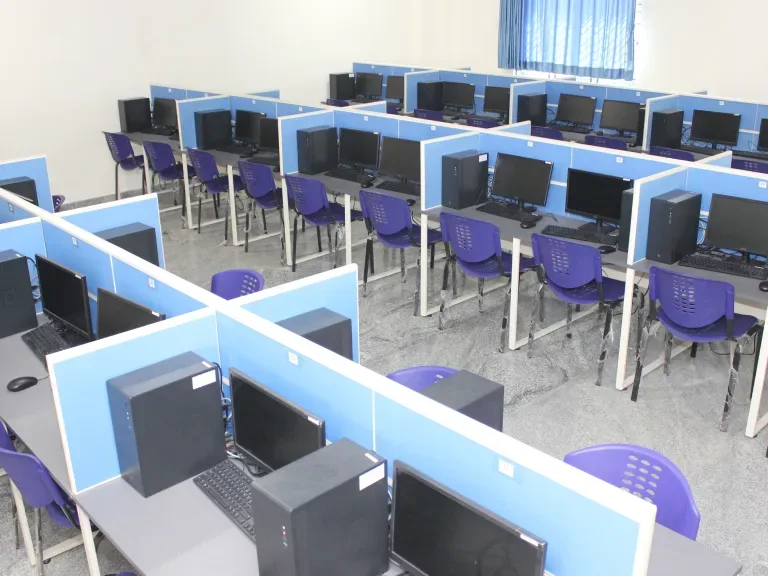 campus 8