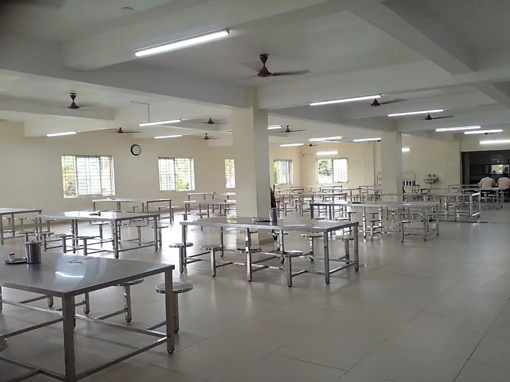Dining hall facility — Maharaj Vijayaram Gajapathi Raj College of Engineering (Autonomous)