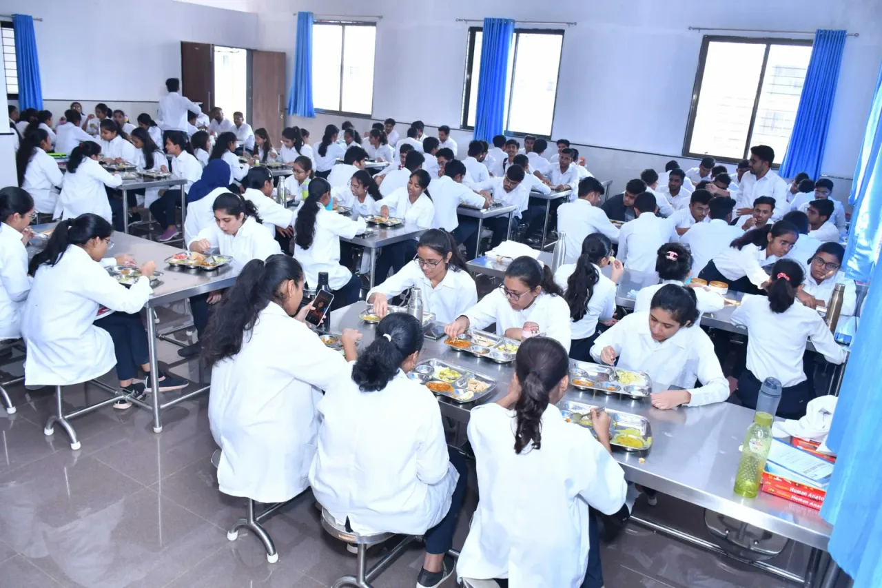 official Parbhani Medical College classroom image