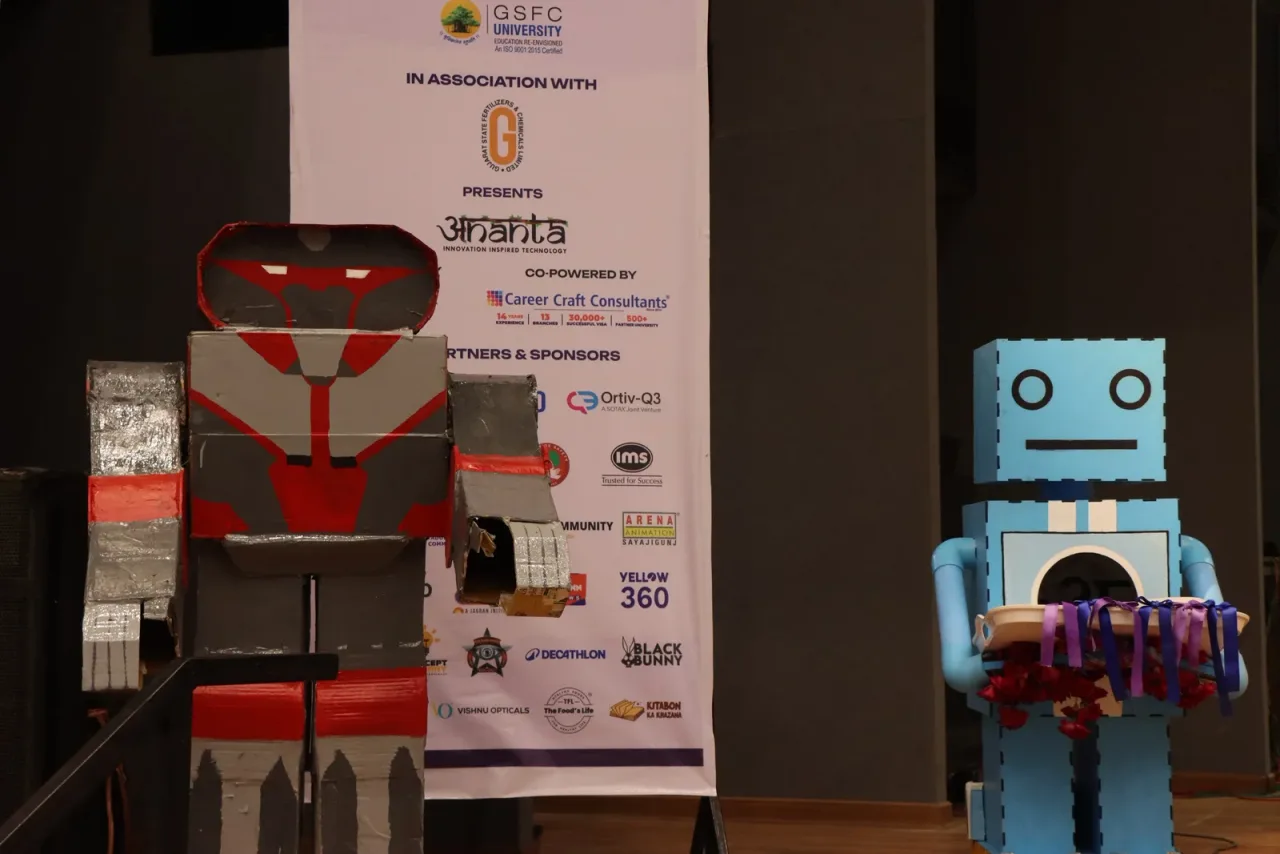 campus 8