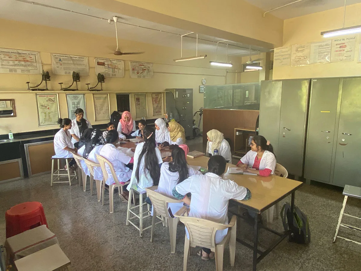 Physiology laboratory equipment — YMT Homoeopathic Medical College & Hospital – PG Institute