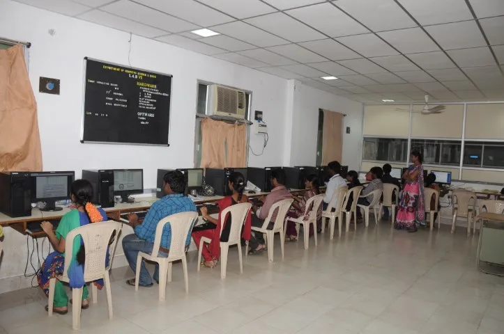 campus 8