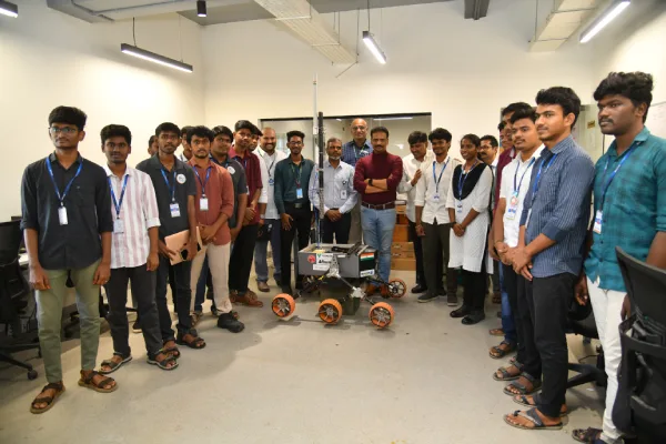 campus 8