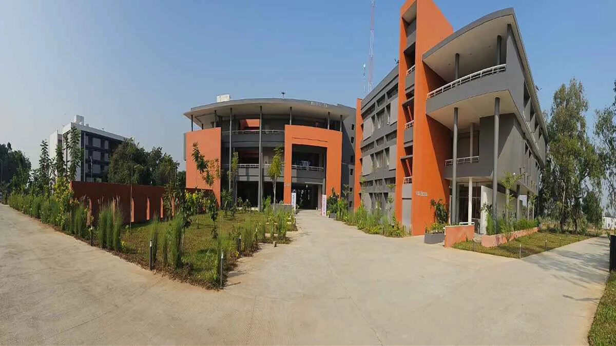 campus 4