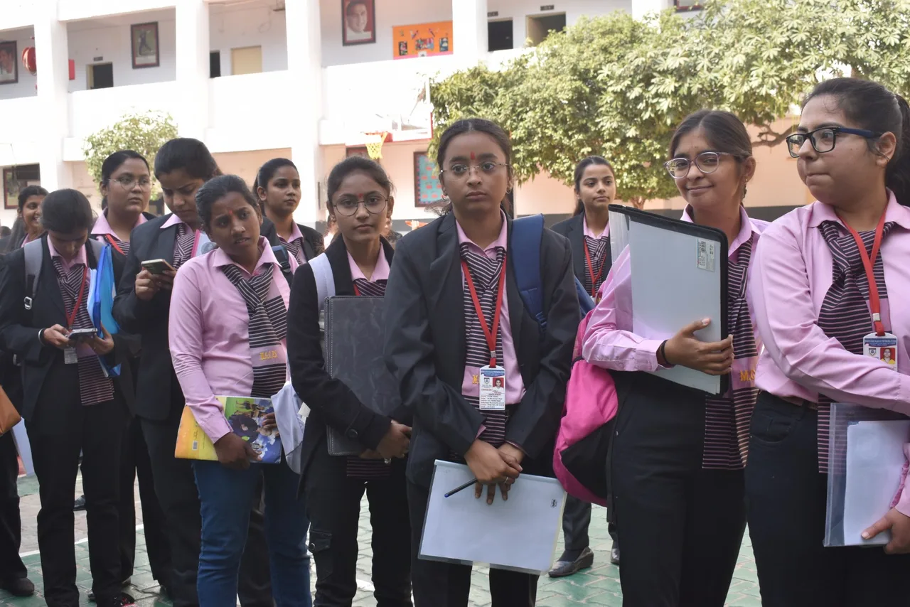 campus 8