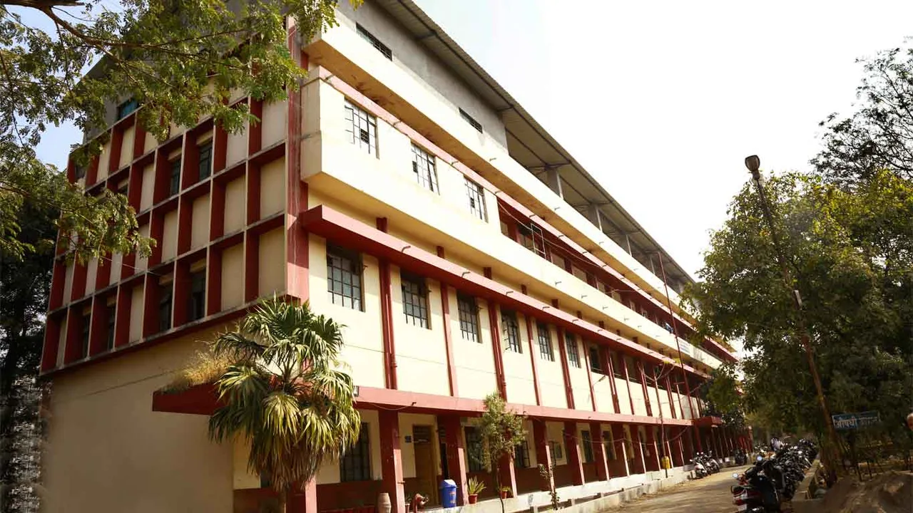 campus 4