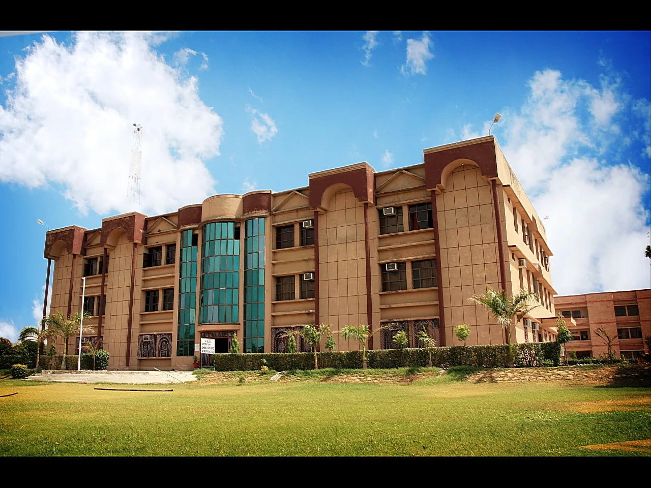 campus 4