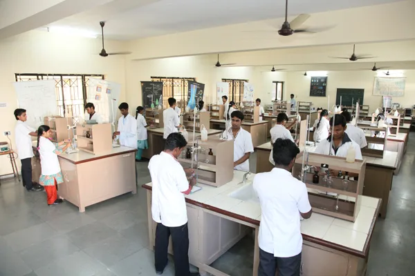 campus 4