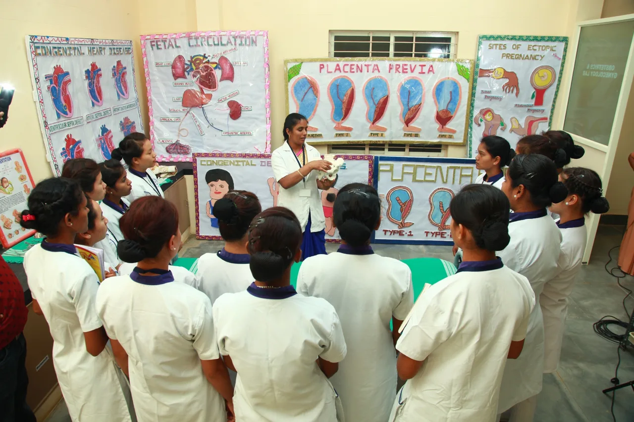 Holy Cross College of Nursing — Obg Nursing Lab Image