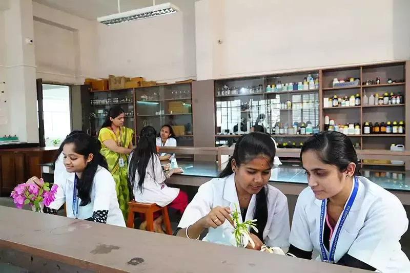 Students conducting practical work in the botany laboratory — KLE College of Nursing (KLE Society's S. Nijalingappa College)