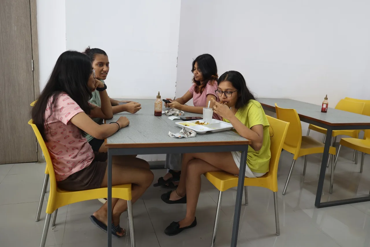 Mess hall — Karnavati University