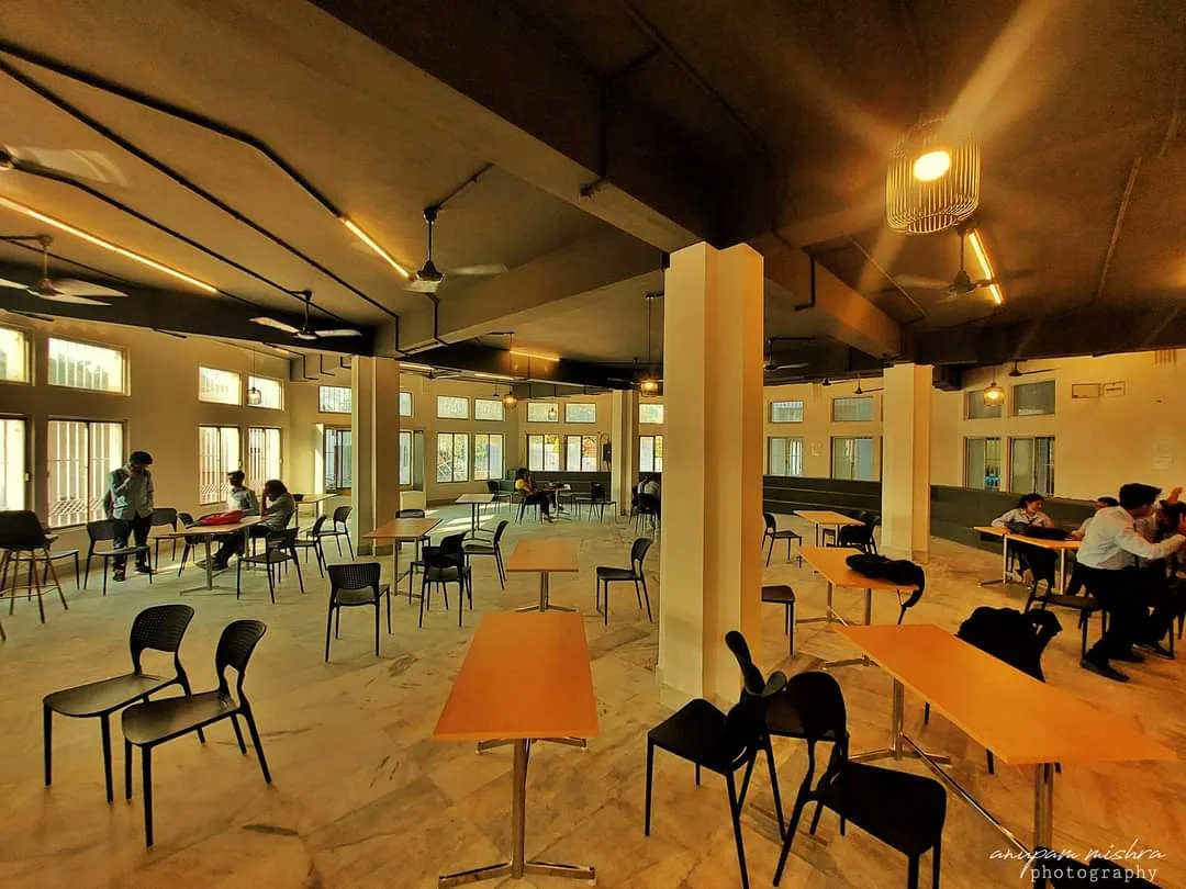 Narula Institute of Technology — Canteen Seating Area
