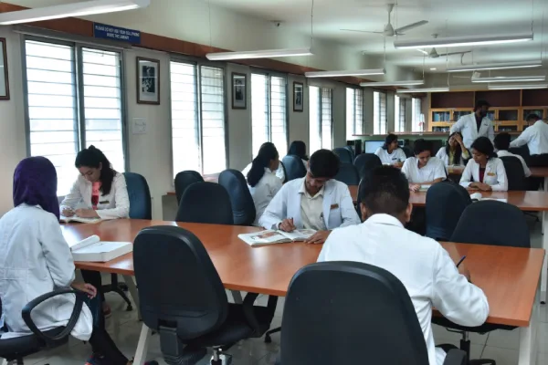 D.A. Pandu Memorial R.V. Dental College and Hospital official campus/gallery image