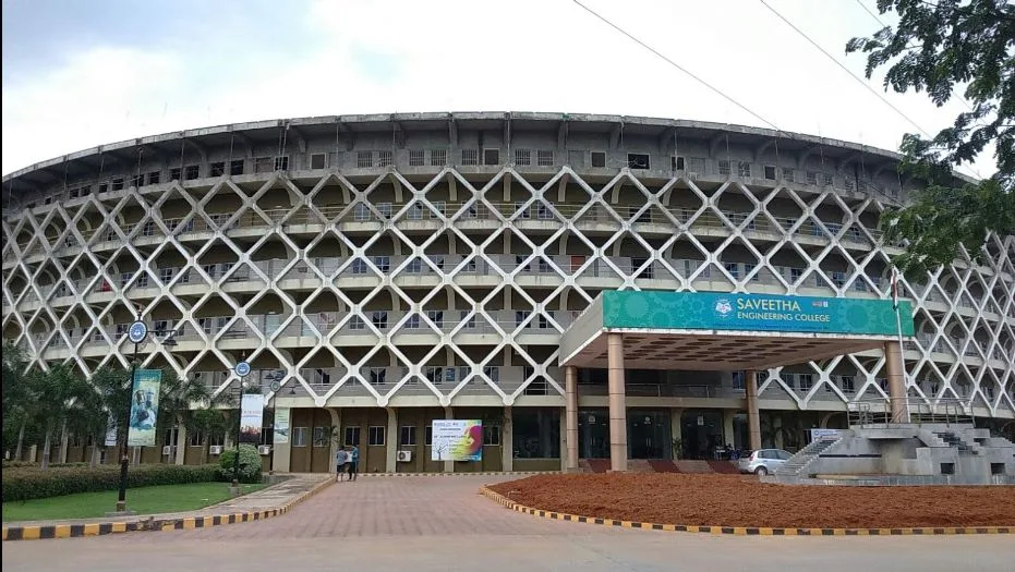 campus 4