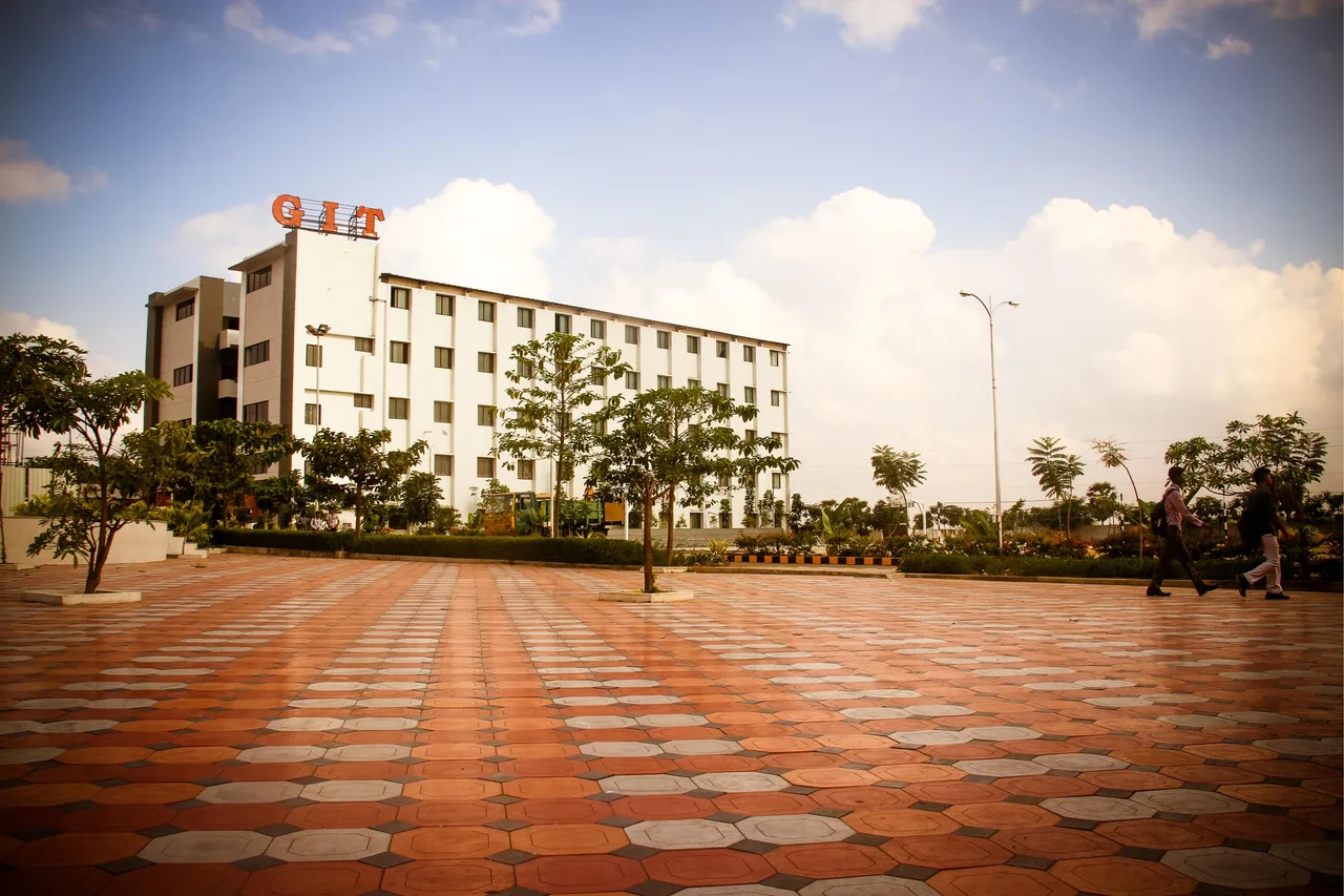 campus 4