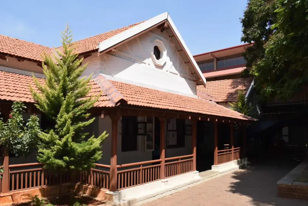 campus 2
