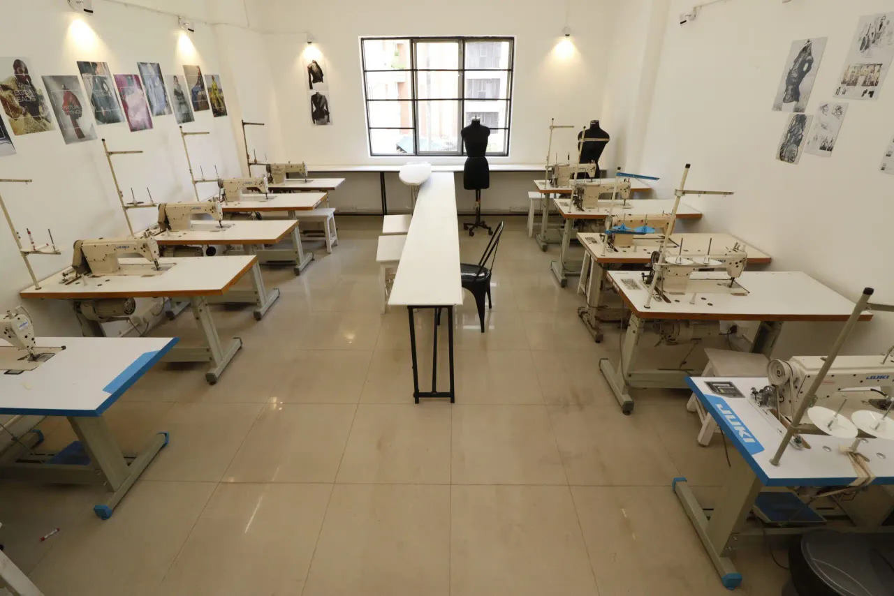 Construction Studio — EcoAvid School of Ethical Design Studies