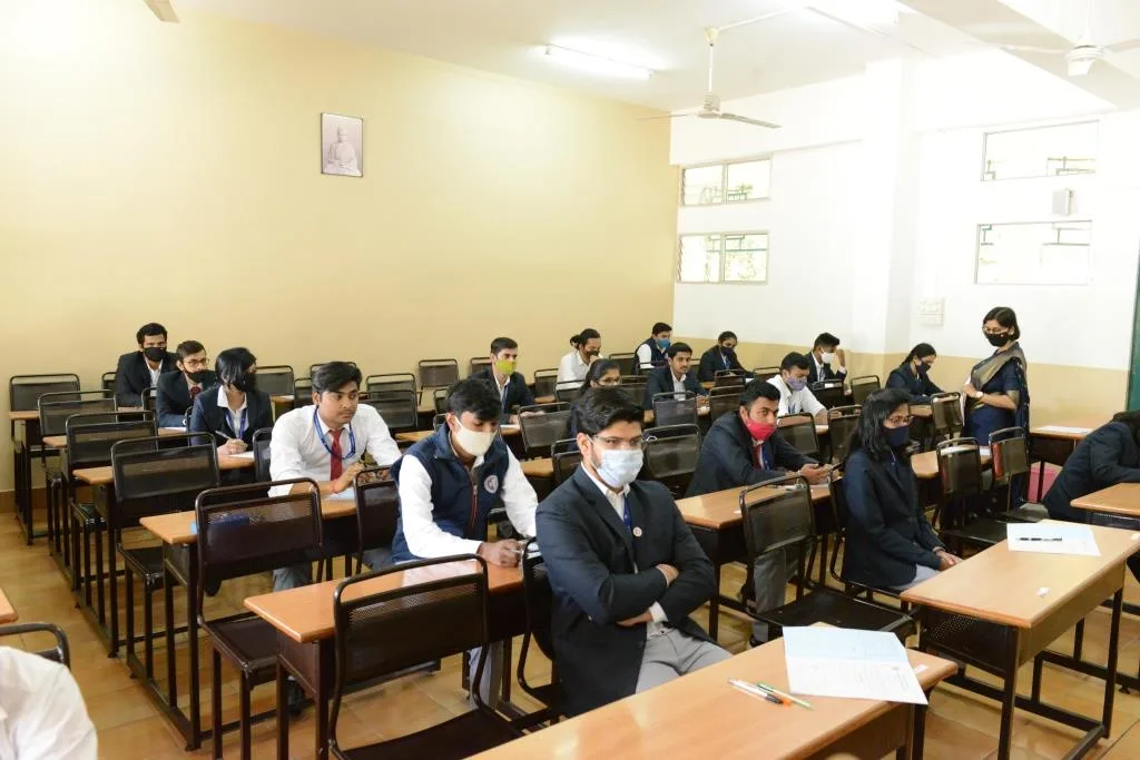 campus 8