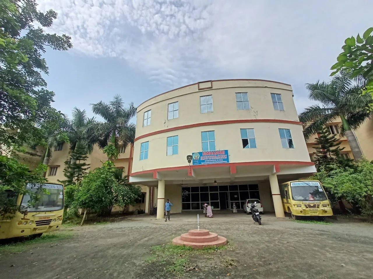 campus 4