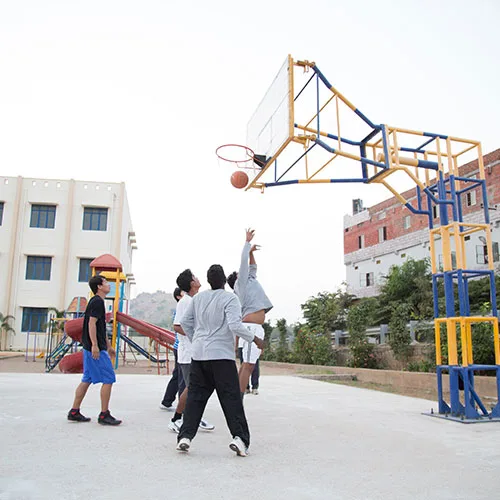 campus 4