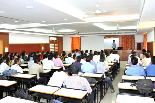 campus 8