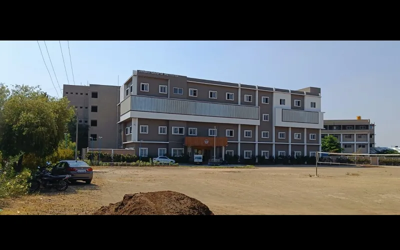 campus 8