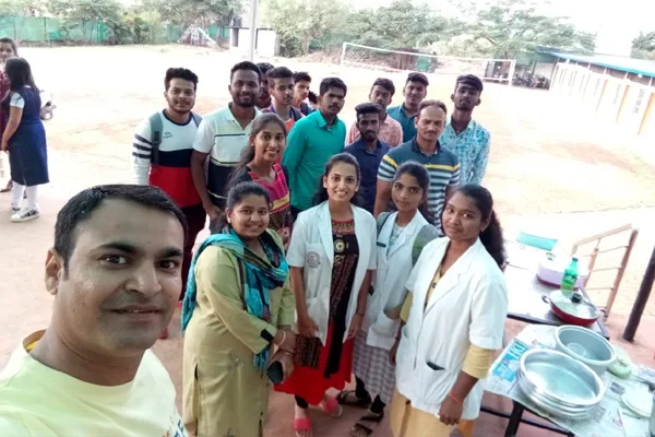Bamane Institute of Pharmacy — Photo Gallery Event Outdoor College Activity Area With Students In Lab Coats