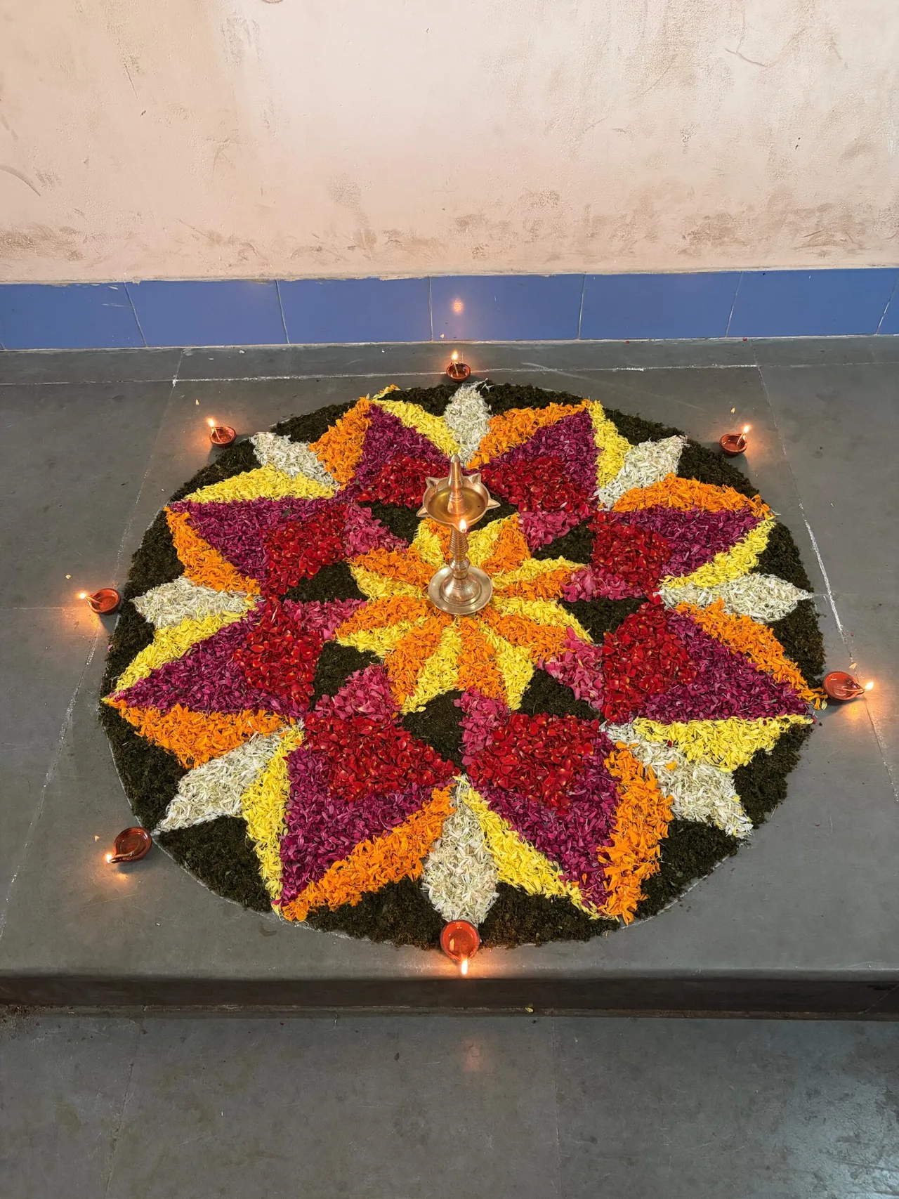 Interclass Pookalam Competition — Shri Dharmasthala Manjunatheshwara College of Business Management