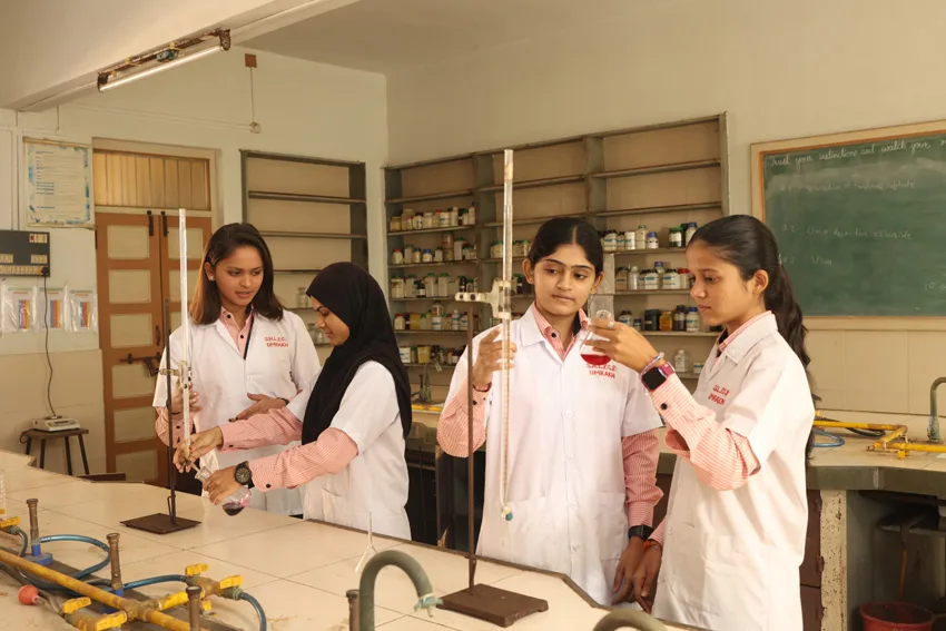 Laboratory benching — Shree Naranjibhai Lalbhai Patel College of Pharmacy, Umrakh