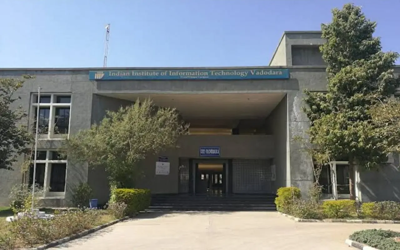 IIIT Vadodara photo
