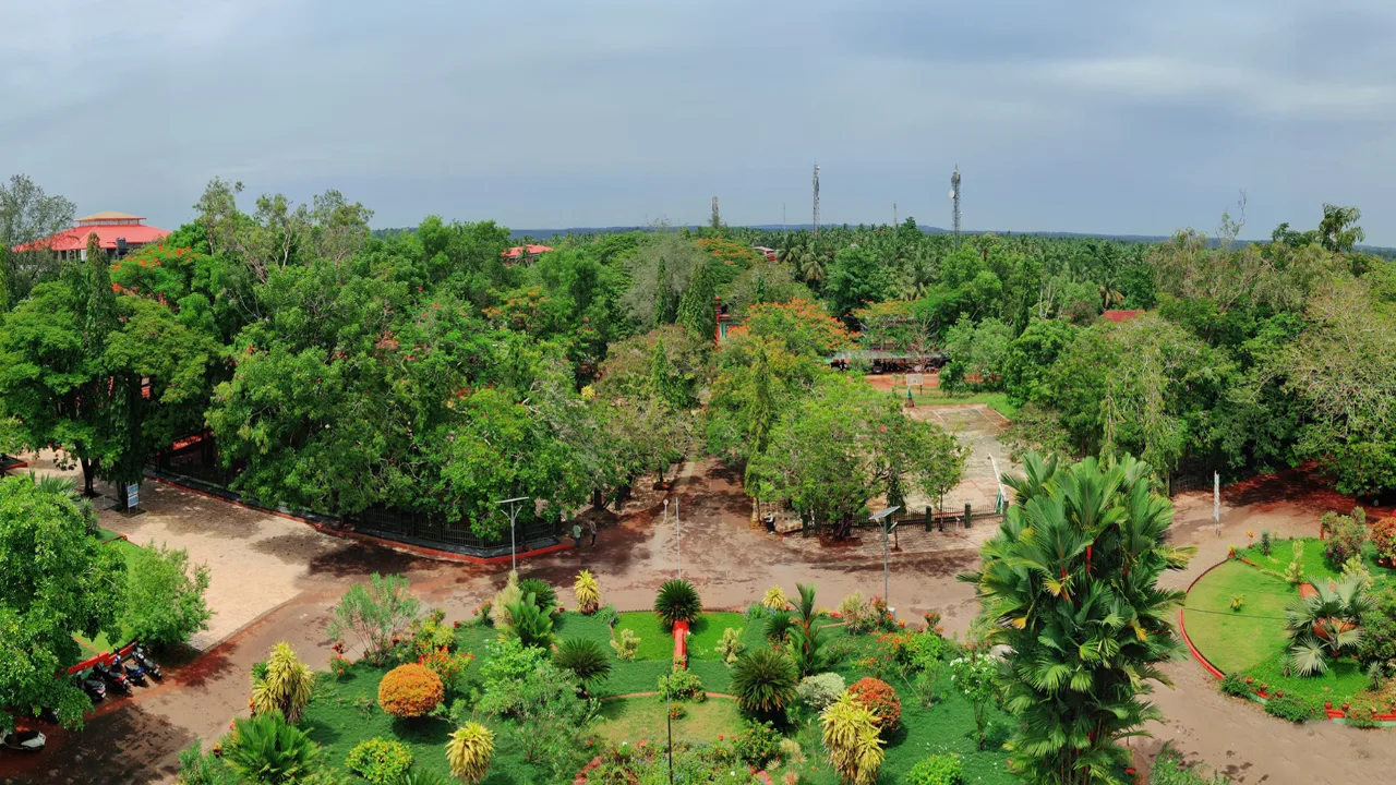 campus 4