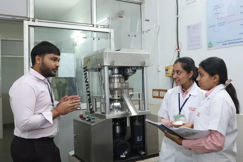Laboratory equipment — Shree Naranjibhai Lalbhai Patel College of Pharmacy, Umrakh
