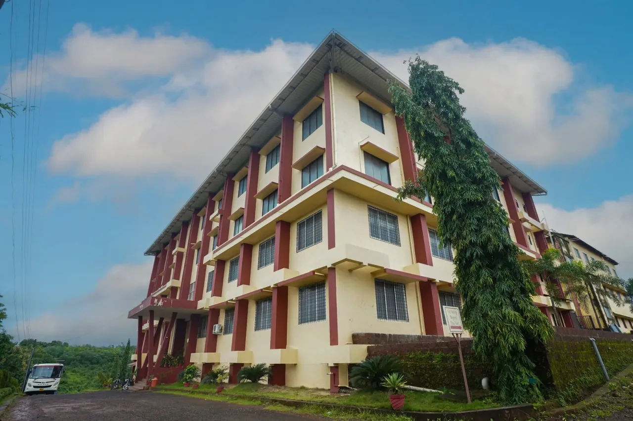 campus 4