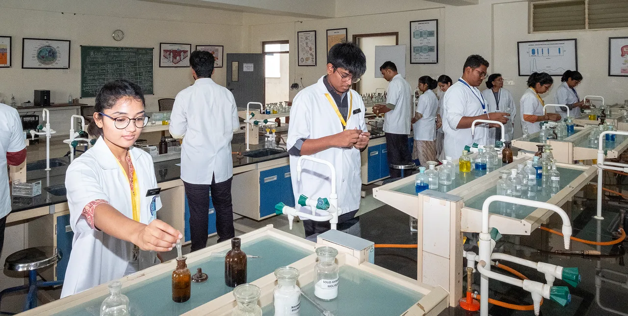 Akash Group of Institutions, Bengaluru — lab