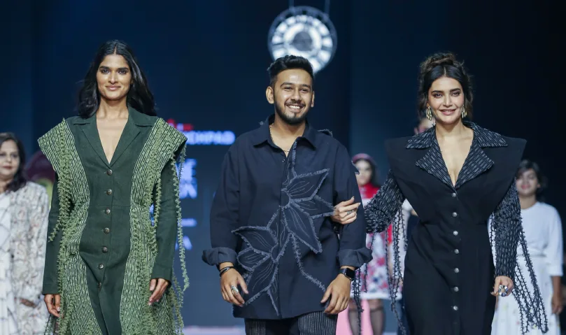 Girl representing at fashion rampwalk — nif-global-mumbai-borivali