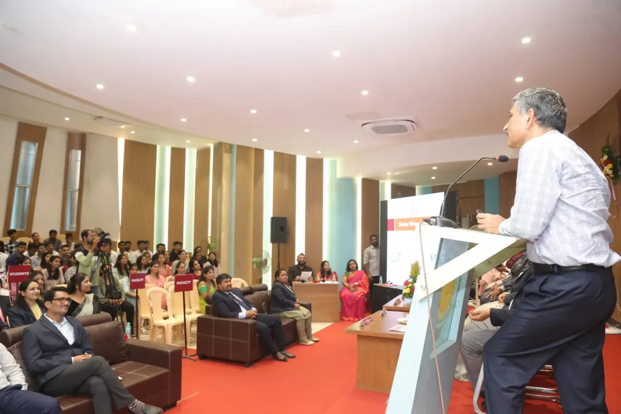 Official D. Y. Patil Medical College Kolhapur auditorium/facility image