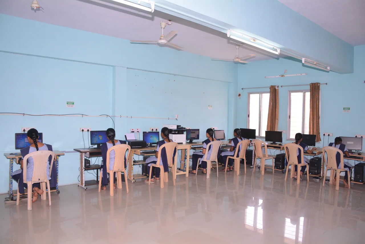 campus 8