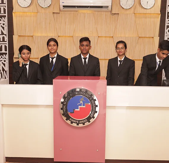 campus 8